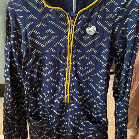 Juicy Couture Girls Size 8/10 long sleeved tops- 1 w flutter, 1 w sequins - Picture 4 of 5